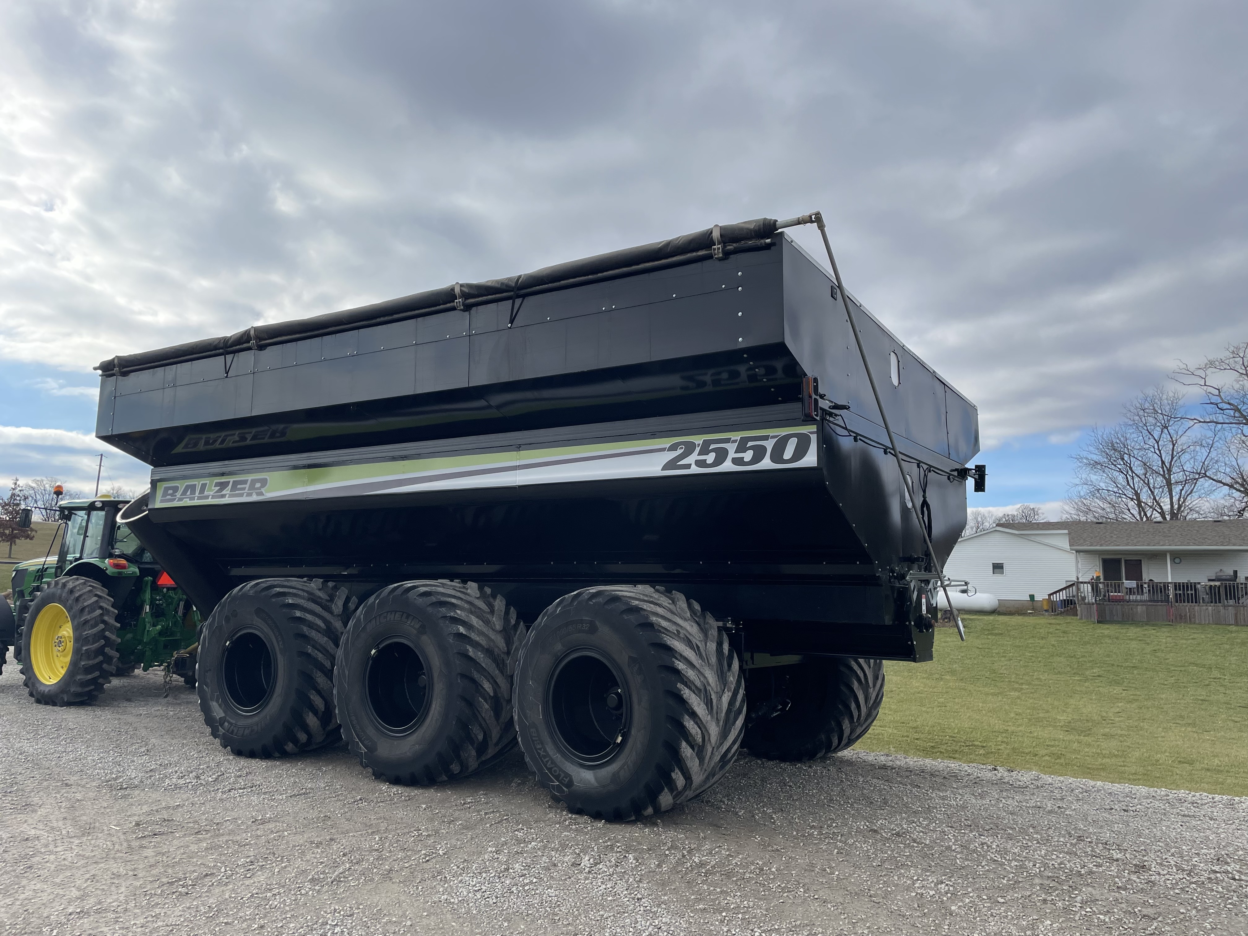2021 Field Floater 2550 Grain Cart